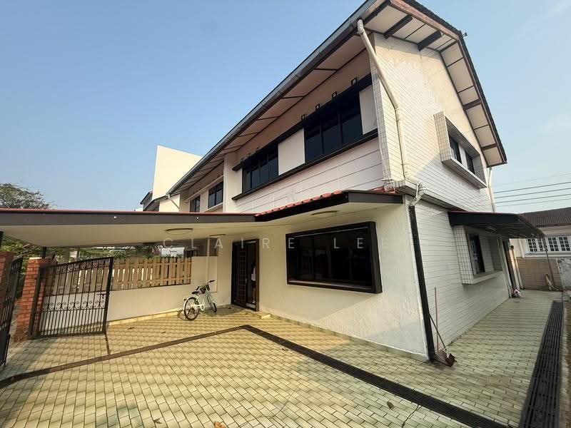 Lorong Siglap semi-detached